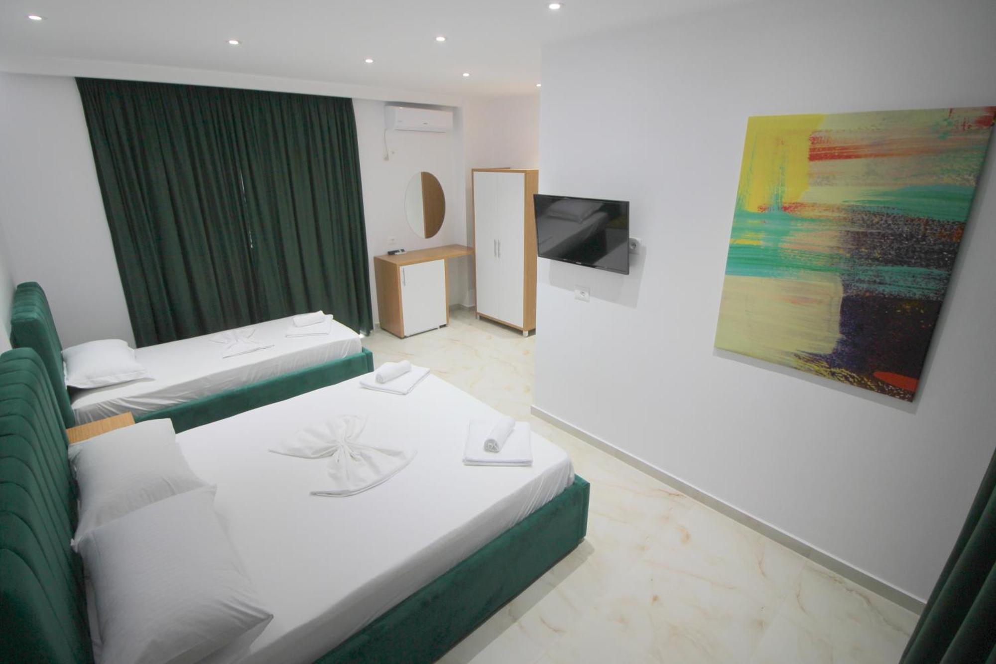 Moonshine Hotel Ksamil Eksteriør billede